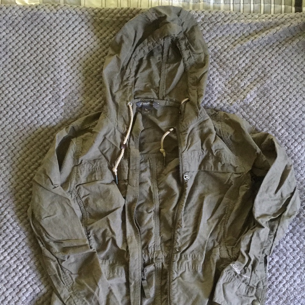 5/$15 Eddie Bauer Olive Jacket - Size XS